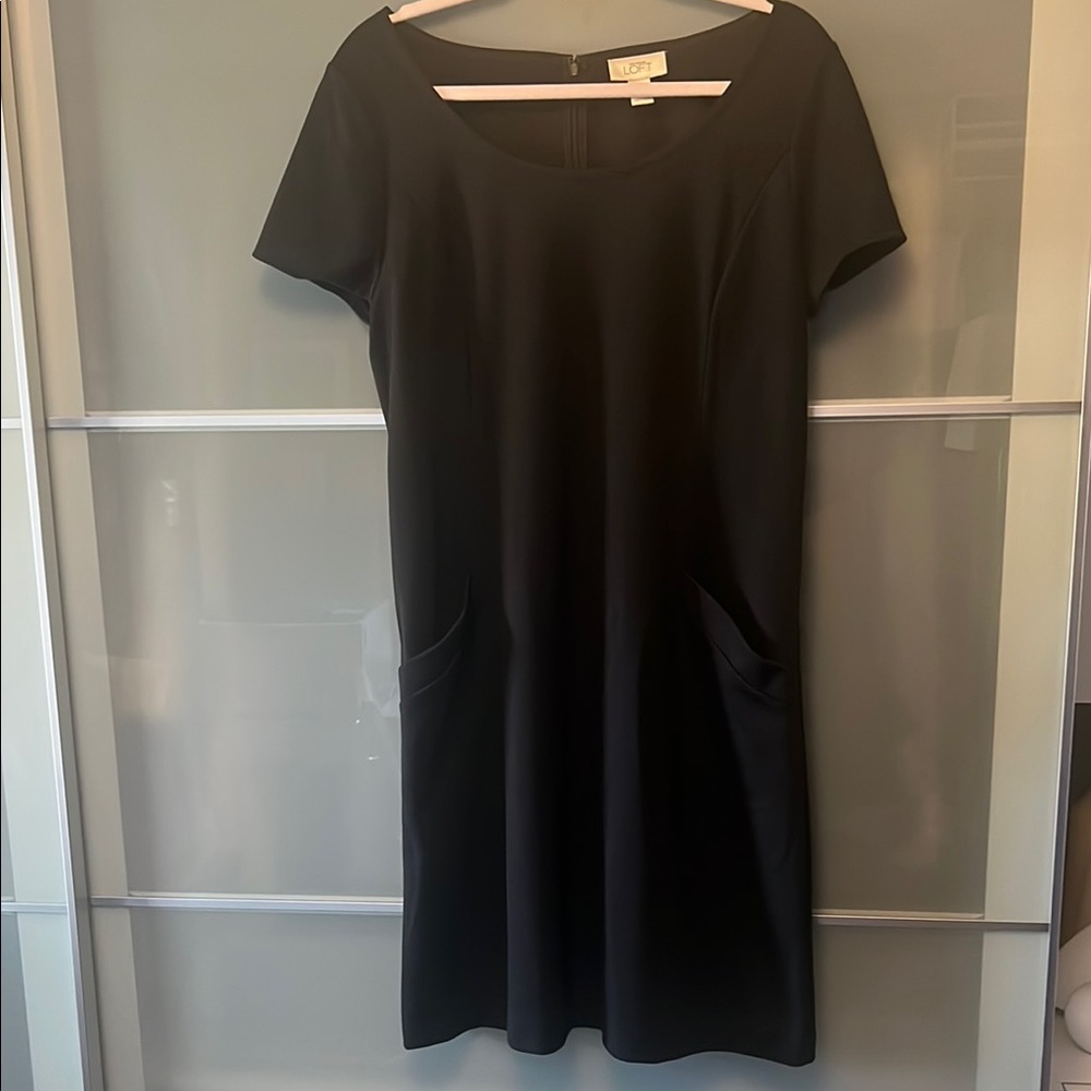 LOFT Black Short Sleeve Dress